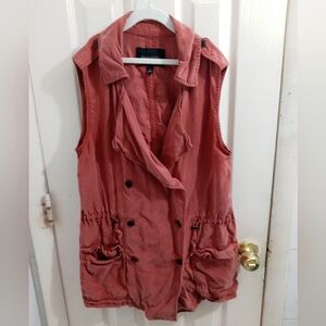 Banana Republic Women's Coral Vest Size M